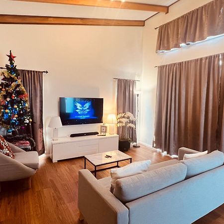 Cosy 4Br Home 15 Minutes Away From Melbourne Airport St Albans المظهر الخارجي الصورة