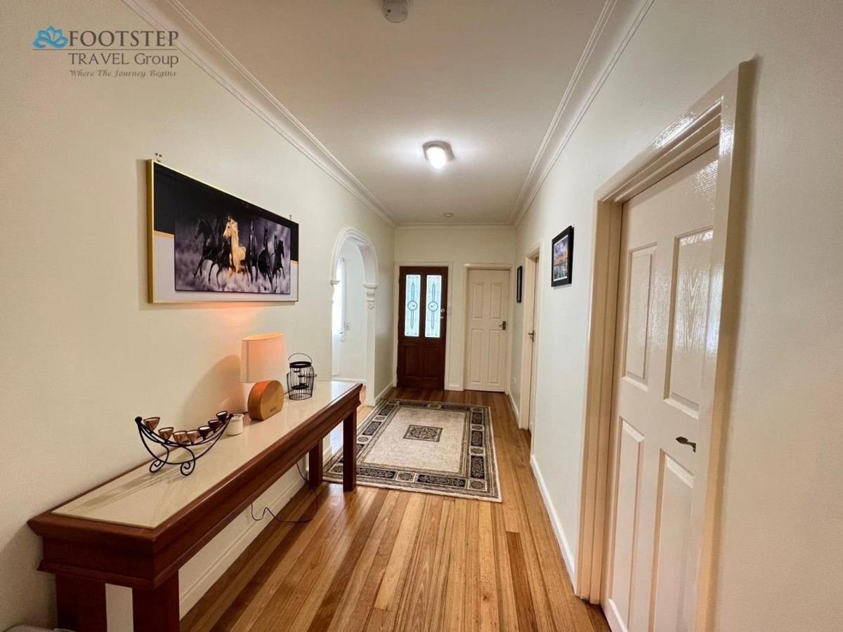 Cosy 4Br Home 15 Minutes Away From Melbourne Airport St Albans المظهر الخارجي الصورة