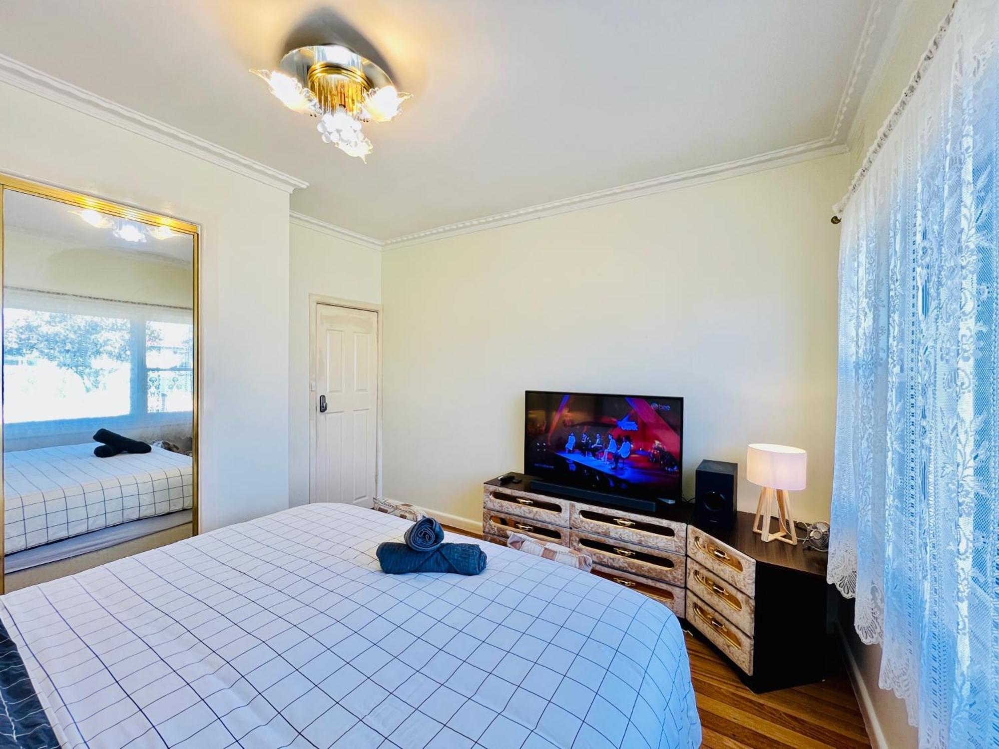 Cosy 4Br Home 15 Minutes Away From Melbourne Airport St Albans المظهر الخارجي الصورة