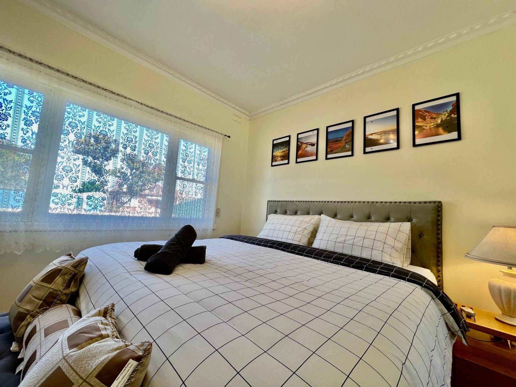 Cosy 4Br Home 15 Minutes Away From Melbourne Airport St Albans المظهر الخارجي الصورة