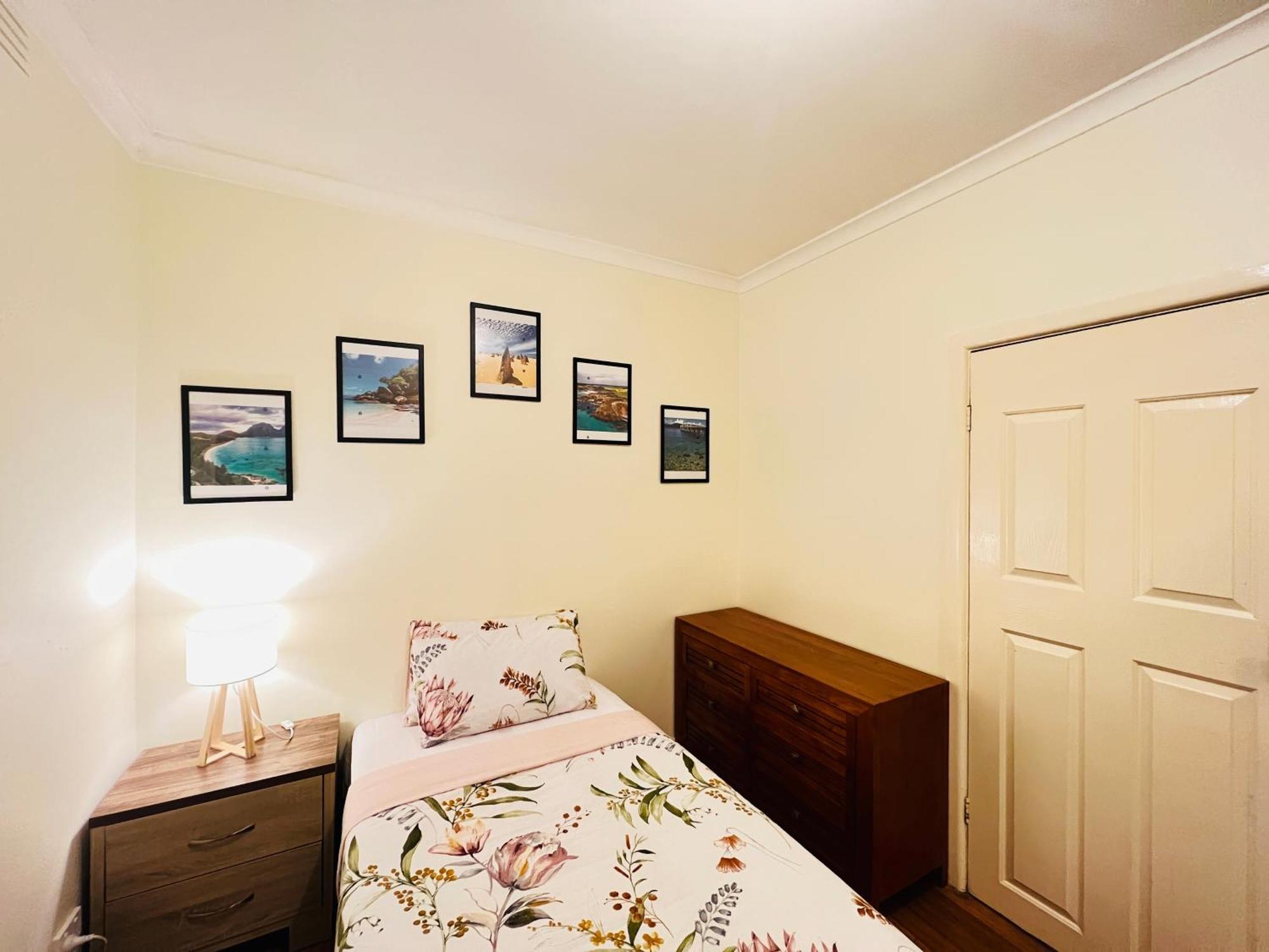 Cosy 4Br Home 15 Minutes Away From Melbourne Airport St Albans المظهر الخارجي الصورة