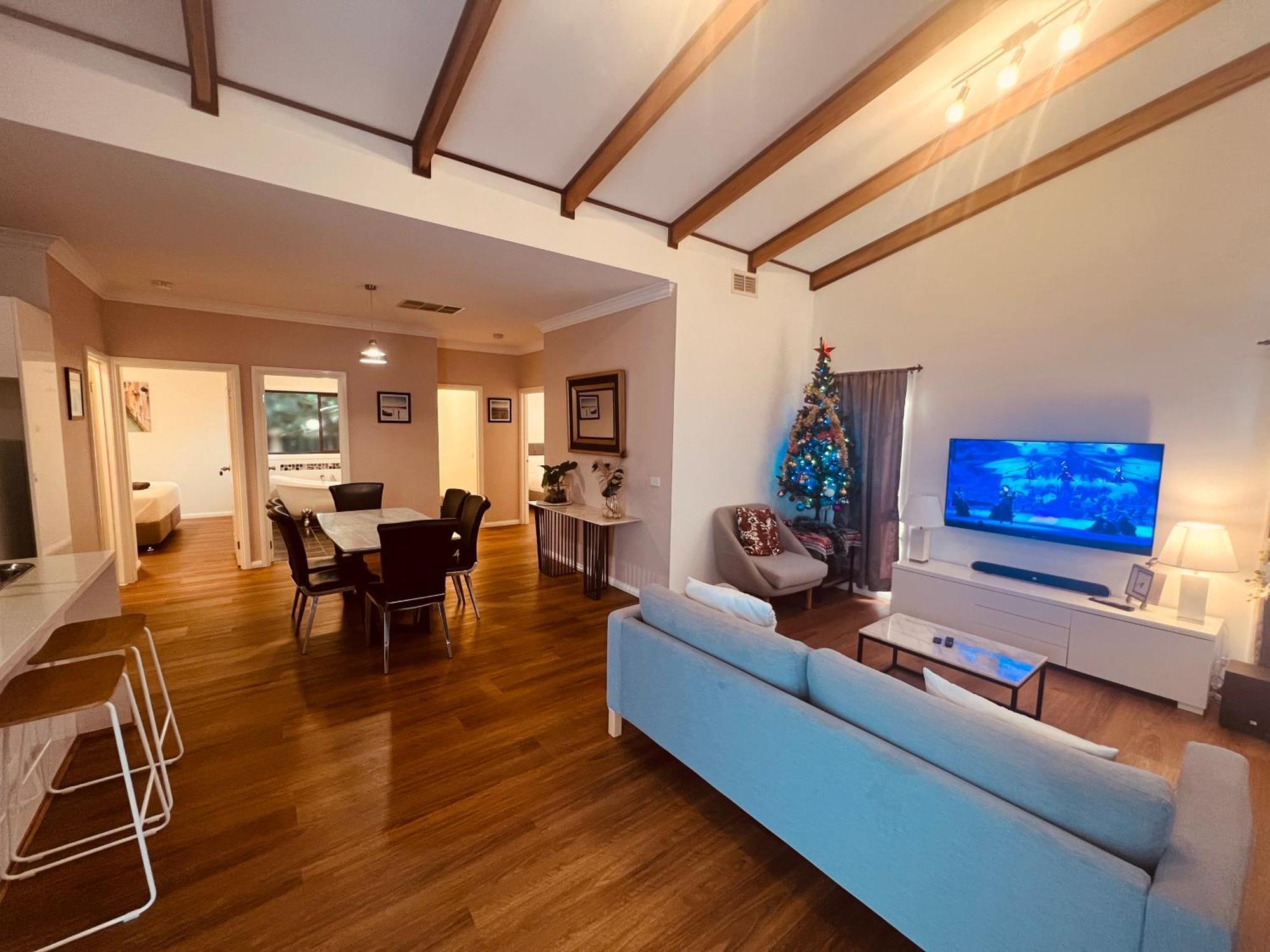 Cosy 4Br Home 15 Minutes Away From Melbourne Airport St Albans المظهر الخارجي الصورة