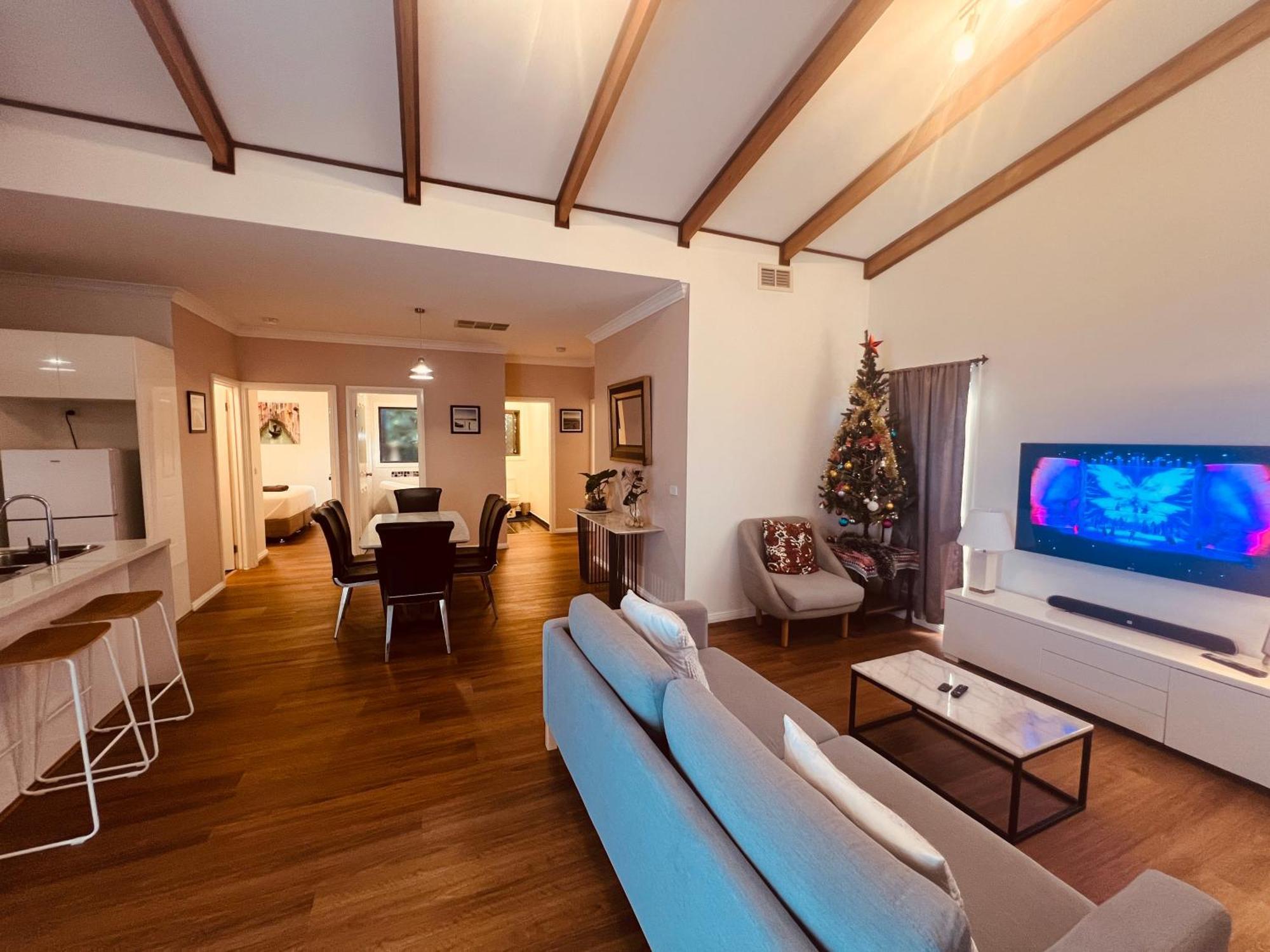 Cosy 4Br Home 15 Minutes Away From Melbourne Airport St Albans المظهر الخارجي الصورة